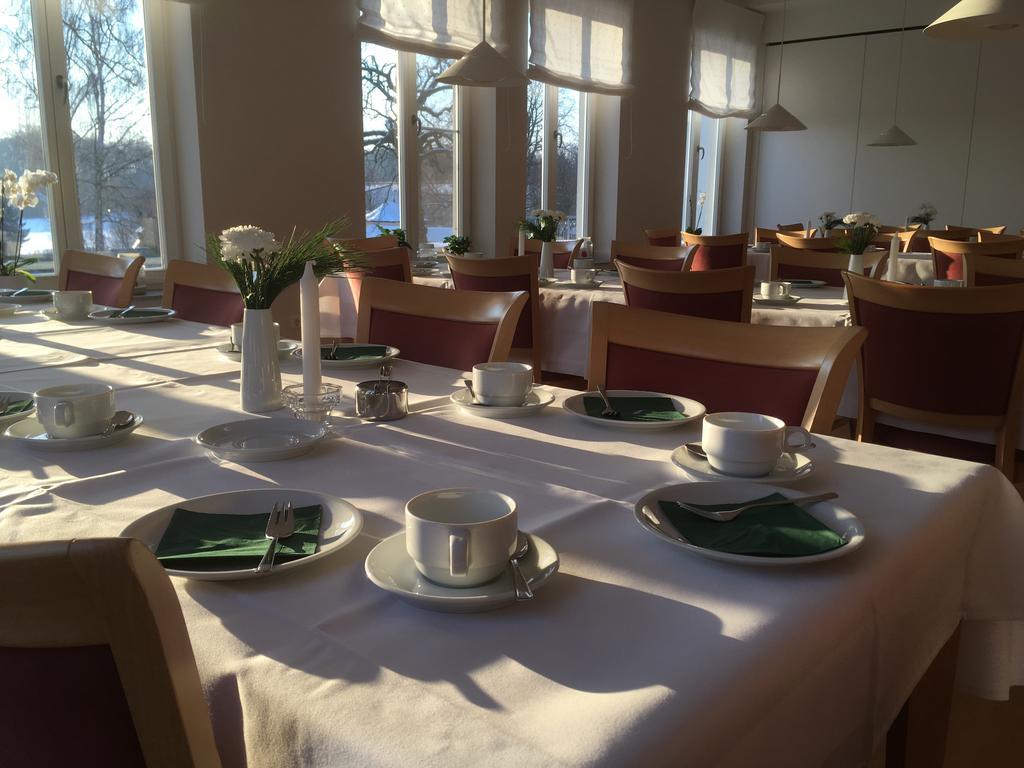 Komensky Gaeste- Und Tagungshaus Herrnhut Buitenkant foto